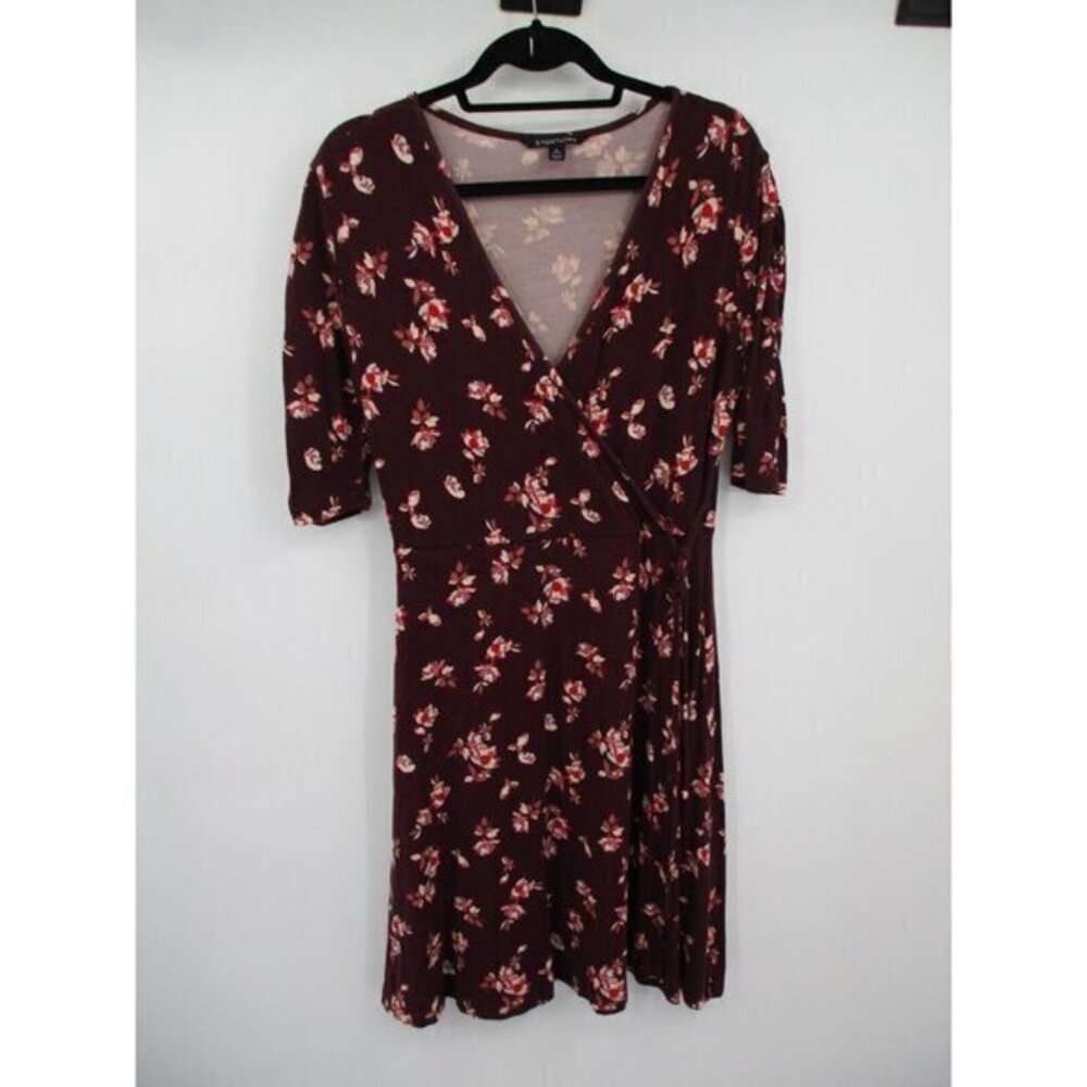 41 Hawthorn Womens Dress Medium Petite Red V Neck Floral Flower Jersey Knit